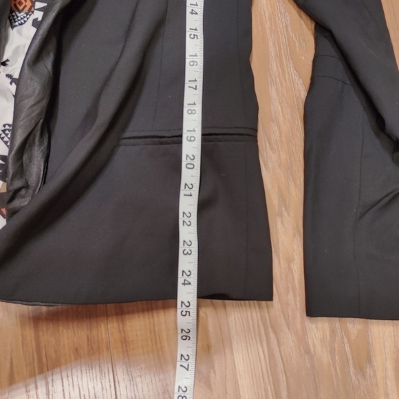 BB Dakota Black Faux Leather Lapel Open Front Blazer Size 4 - Picture 6 of 14